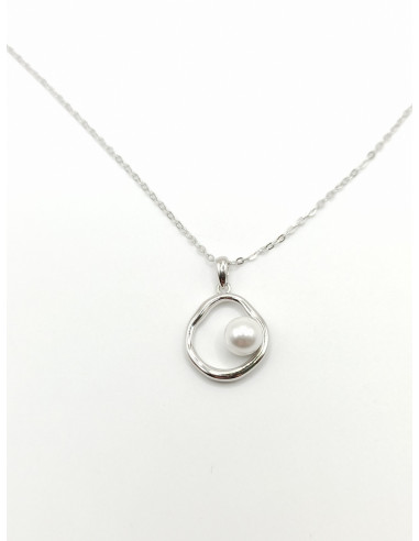 Silver necklace
