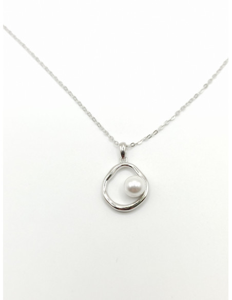 Silver necklace