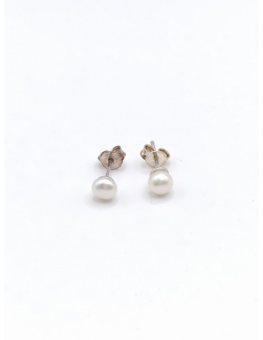 Ασημένια καρφωτά σκουλαρίκια