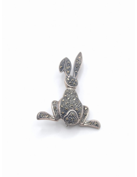 Ασημένια καρφίτσα